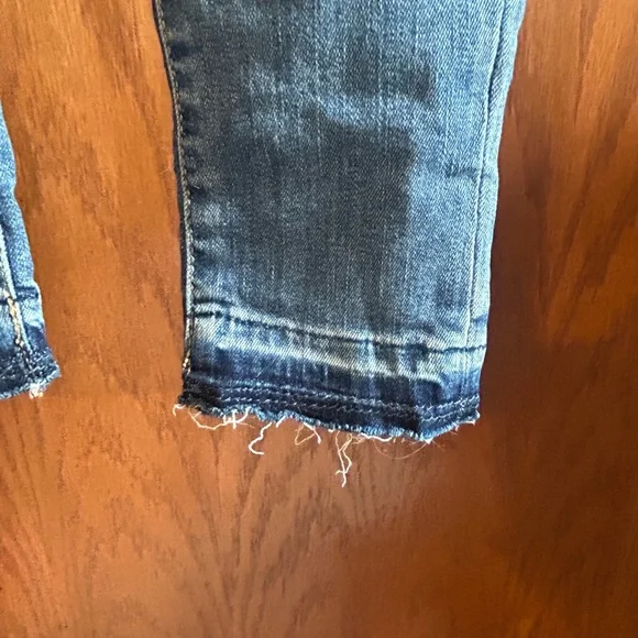 GAP Blue Skinny Jeans with Pink Accents - Picture 5 of 7